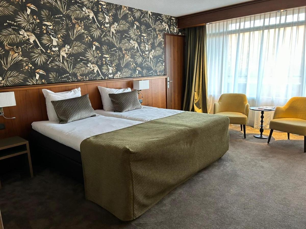 Hotel Van Der Valk Wolvega-Heerenveen Exteriör bild