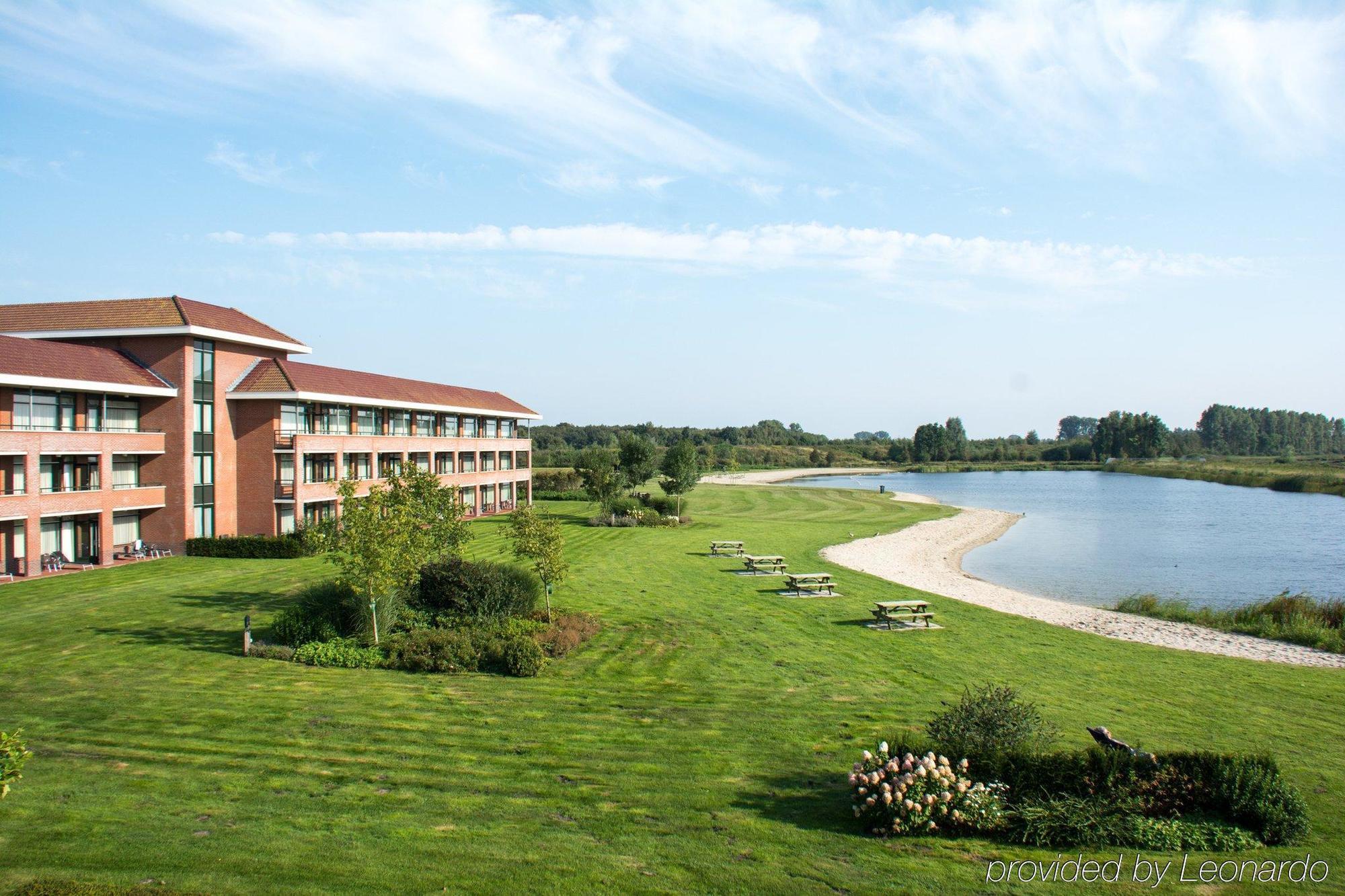 Hotel Van Der Valk Wolvega-Heerenveen Exteriör bild
