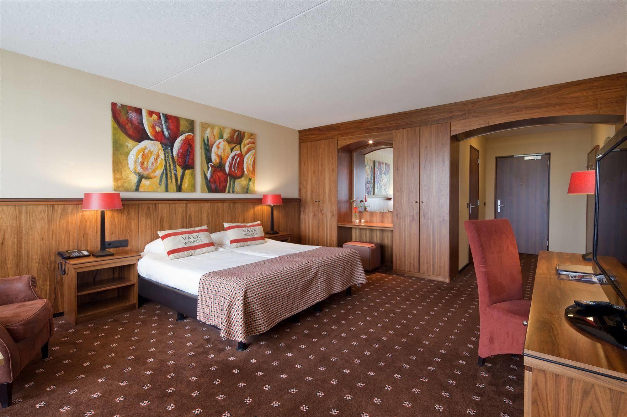 Hotel Van Der Valk Wolvega-Heerenveen Exteriör bild