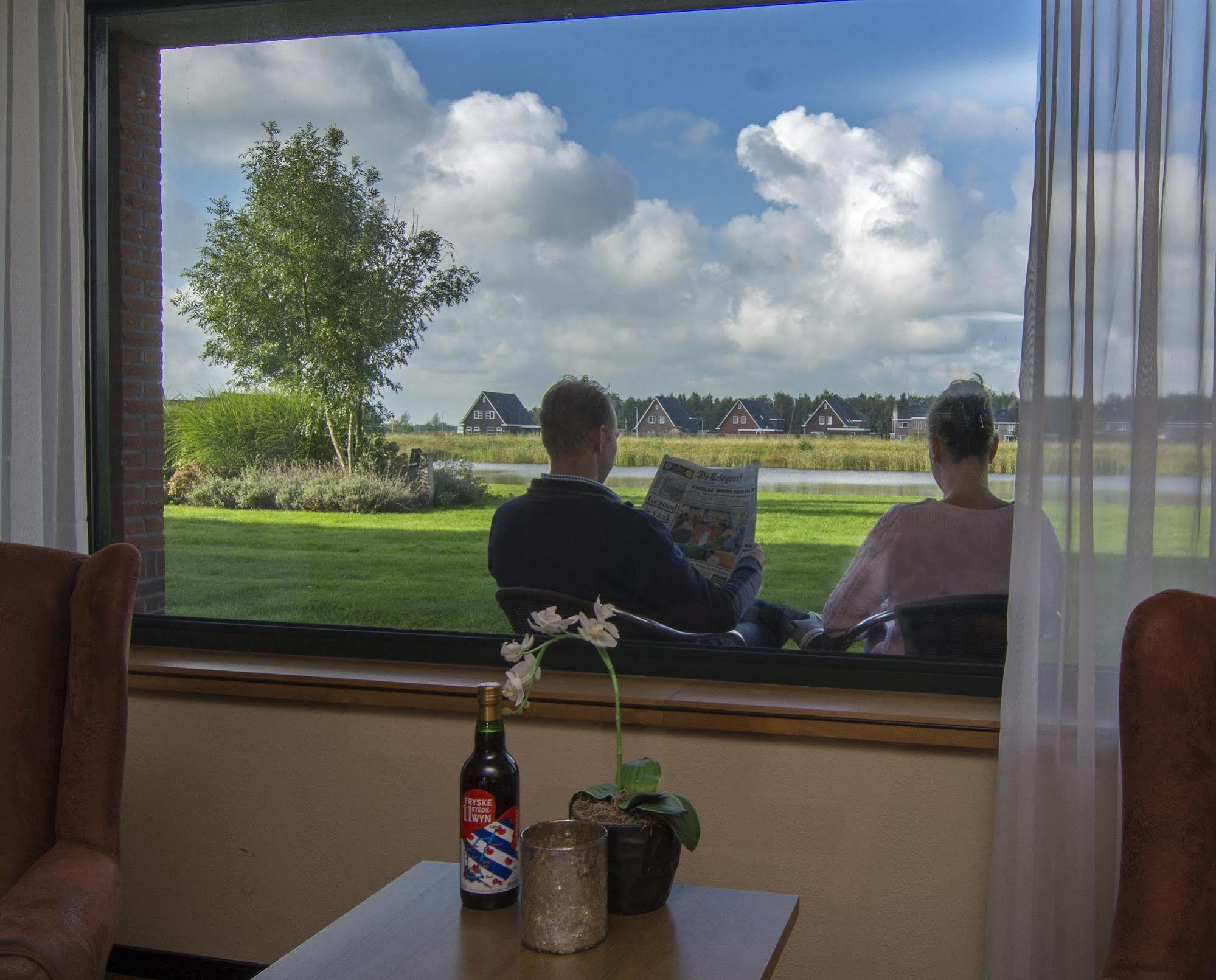 Hotel Van Der Valk Wolvega-Heerenveen Exteriör bild