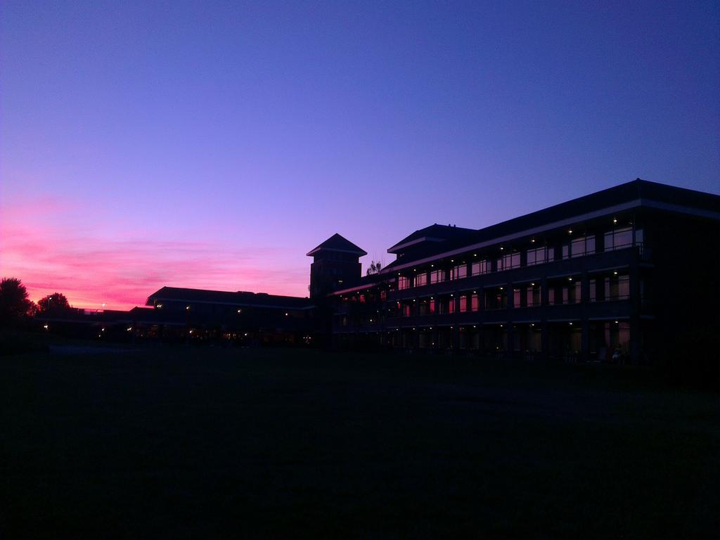 Hotel Van Der Valk Wolvega-Heerenveen Exteriör bild
